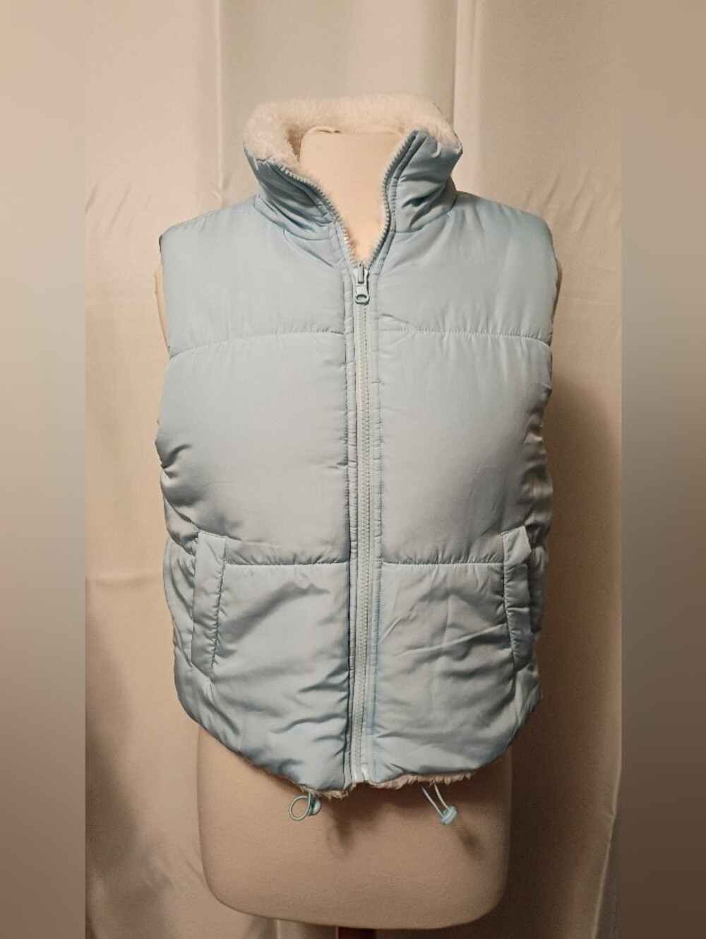 No Boundaries Light Powder Blue Fur Lined Puffer Vest Womens Sz Medium NWOT